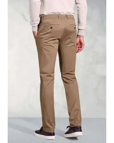 Fit Trousers Brook Taverner Regular Fit Leo Tan Stretch Cotton Chinos £45.00