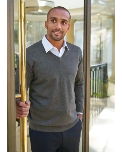 Mens Knitwear Brook Taverner Boston V-Neck Jumper £28.00