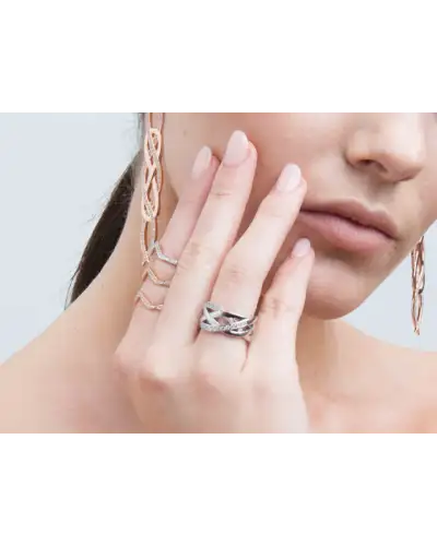 Rings Babette Wasserman Poison Ivy Ring Gold £107.00