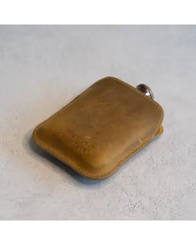 Flasks Victory and Innsbruck Full Grain Leather Cased Hip Flask Full Tan Brown Leather Copper Flask £36.00