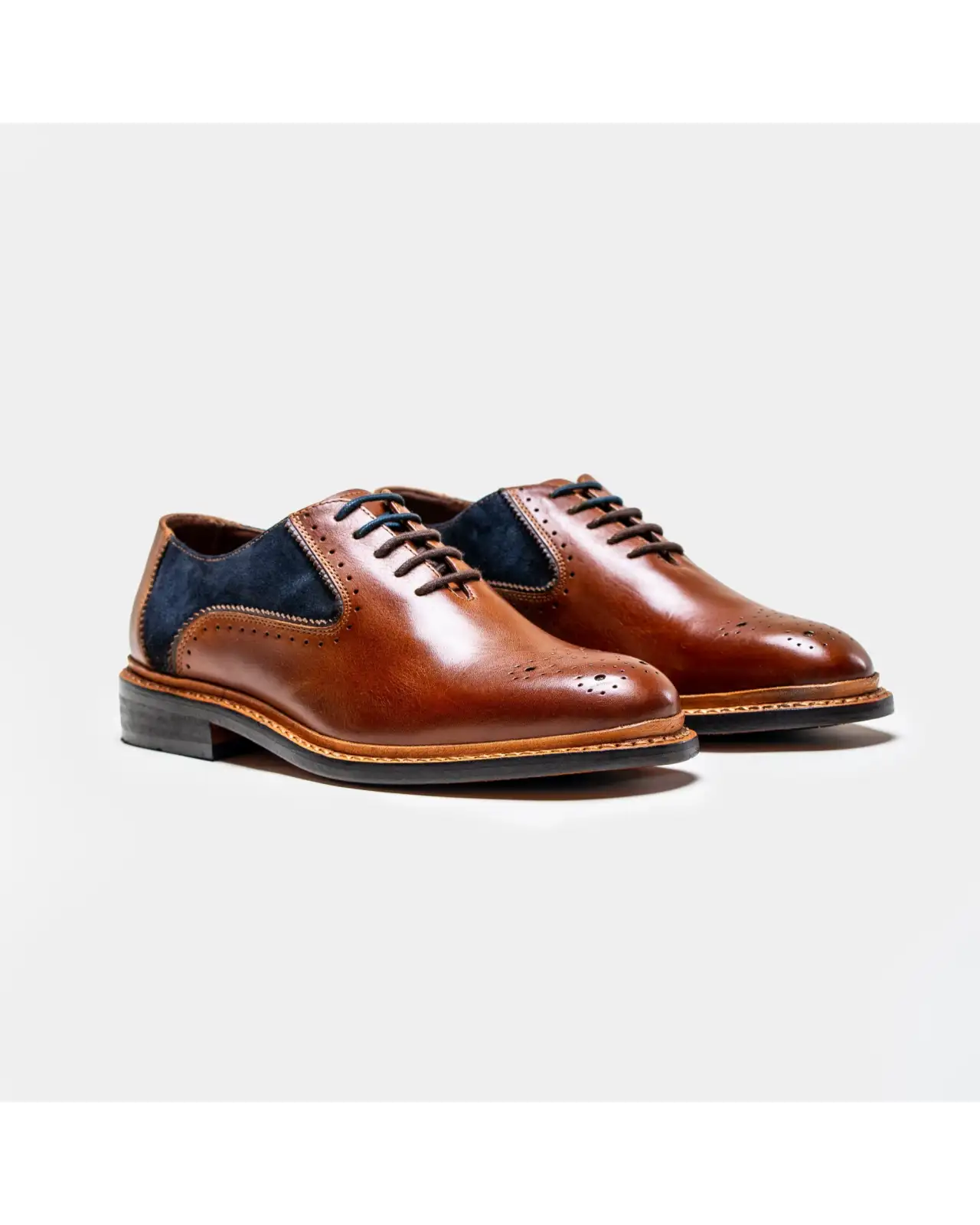 Shoes Victory and Innsbruck Brentwood Shoes Tan Navy £65.00