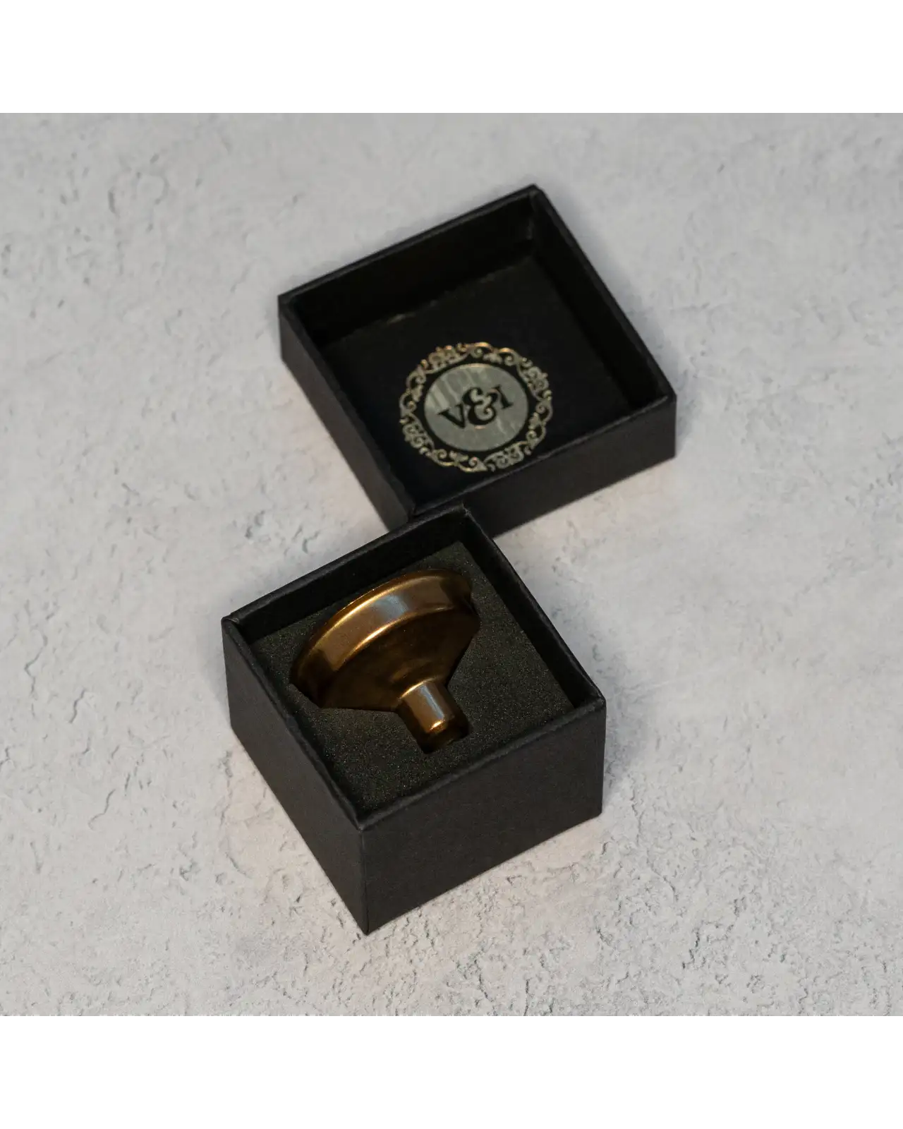 Flasks Victory and Innsbruck Copper Hip Flask Funnel £8.00