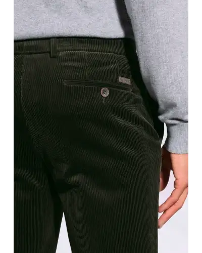 Trousers Brook Taverner Regular Fit Ellroy Olive Corduroy Trousers £54.00