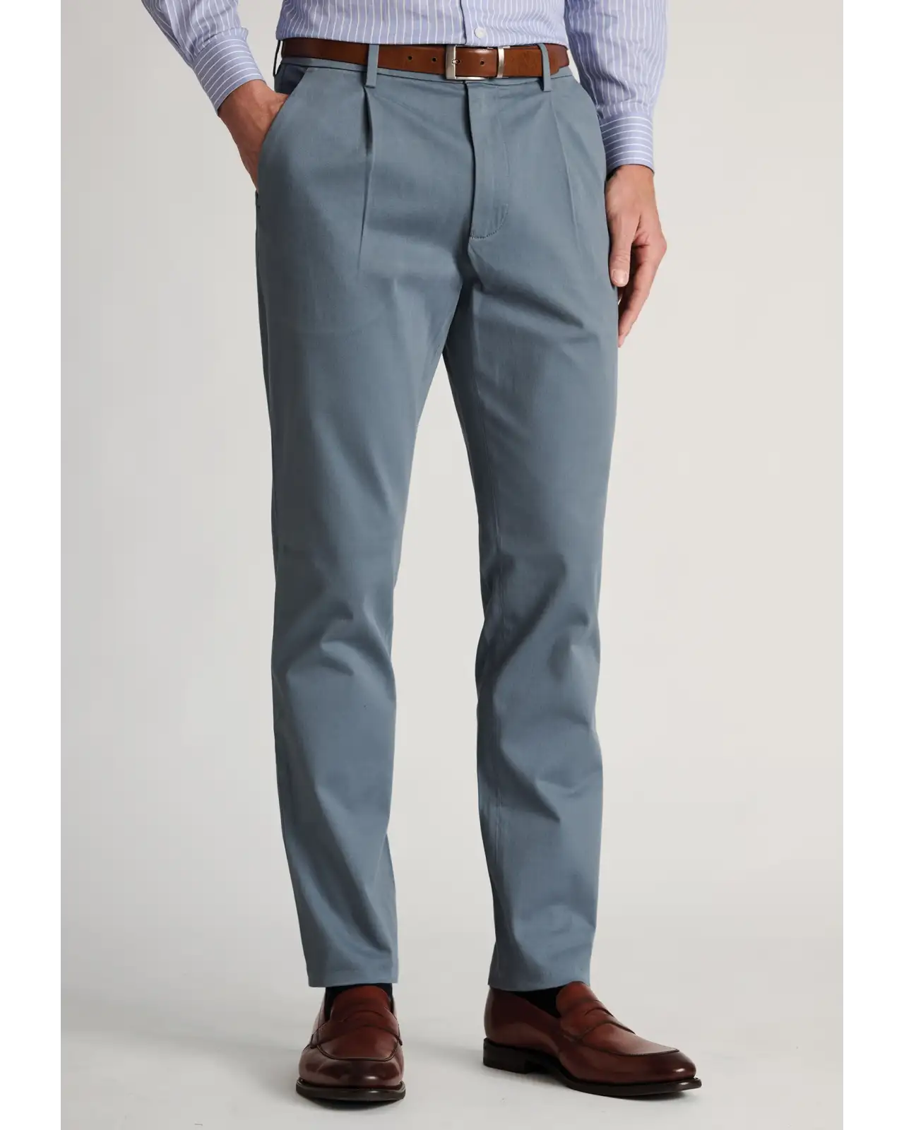 Trousers Brook Taverner Tapered Fit Parlington Blue Single Pleat Italian Stretch Cotton Trousers £62.00