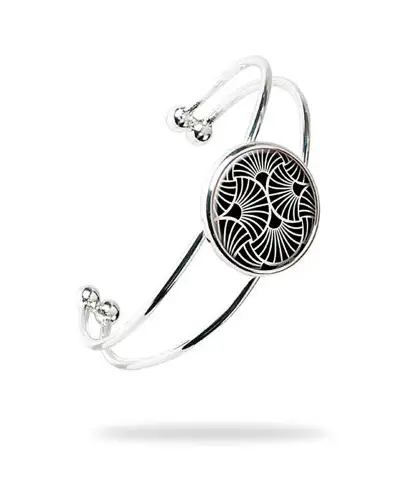 Bangles Fox and Chave Deco Ginkgo Bangle £25.00