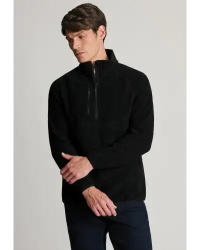 Fleece Jackets Brook Taverner Ashton Black Quarter Zip Core Fleece £54.00