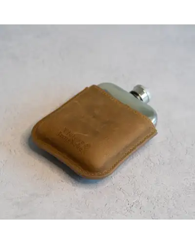 Flasks Victory and Innsbruck Full Grain Leather Cased Hip Flask 3 4 Tan Brown Leather Silver Flask £30.00