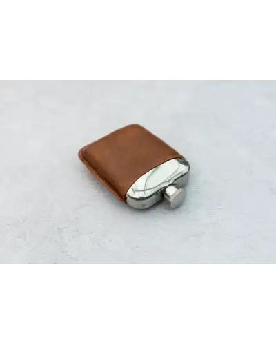 Flasks Victory and Innsbruck Leather Cased Hip Flask Brown Tan Leather 6Oz Stainless Steel £30.00