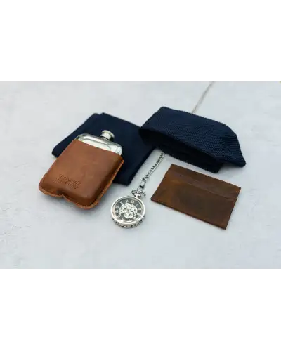 Flasks Victory and Innsbruck Leather Cased Hip Flask Brown Tan Leather 6Oz Stainless Steel £30.00