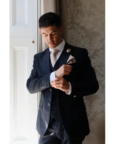 Tie Gift Sets Victory and Innsbruck Champagne Gold Paisley Tie Set £45.00