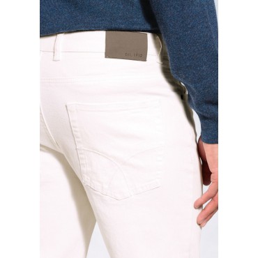 Fit Trousers Brook Taverner Tailored Fit Boulder Off White Denim Jeans £54.00